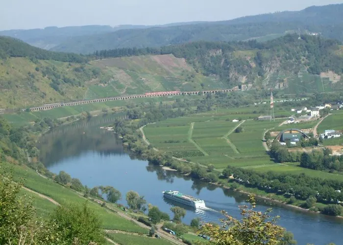 בית נופש Moselle 1 *